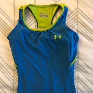 Under armour built in bra workout tank!